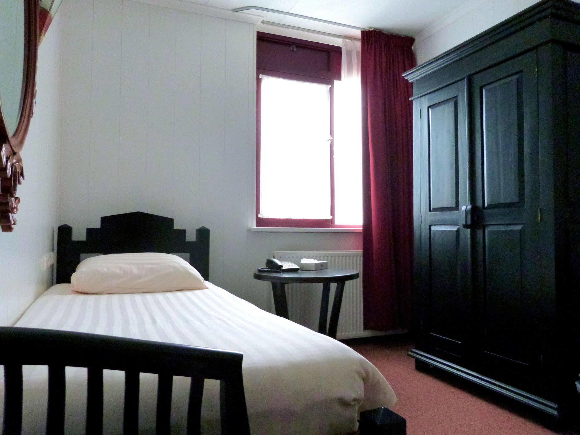 Hotel Wienerhof デン・ヘルダー エクステリア 写真